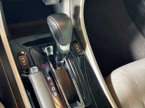 Used 2016 Honda Accord EX-L image 17