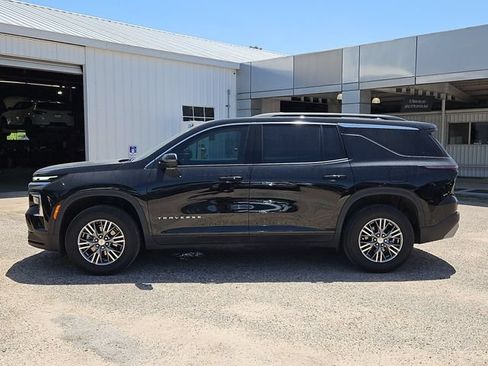 Certified 2024 Chevrolet Traverse LT FWD image 43