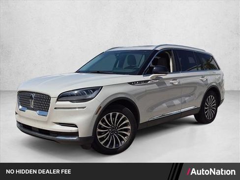 Used 2023 Lincoln Aviator 2WD w/ Premium Package image 1