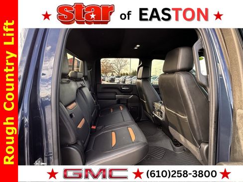Used 2020 GMC Sierra 2500 AT4 w/ AT4 Premium Package image 12