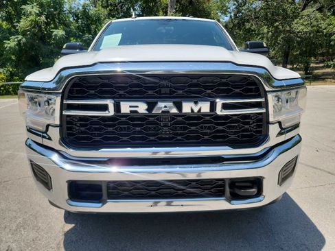 Used 2022 RAM 2500 Tradesman w/ Chrome Appearance Group AWD/4WD image 2