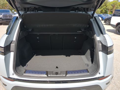 New 2026 Land Rover Range Rover Evoque Dynamic SE image 11