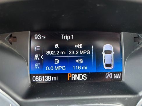 Used 2018 Ford Escape Titanium w/ Ford Safe & Smart Package AWD/4WD image 33