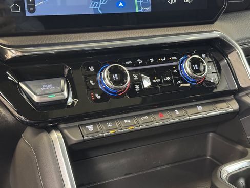 Used 2025 GMC Sierra 3500 Denali w/ Denali Reserve Package image 37