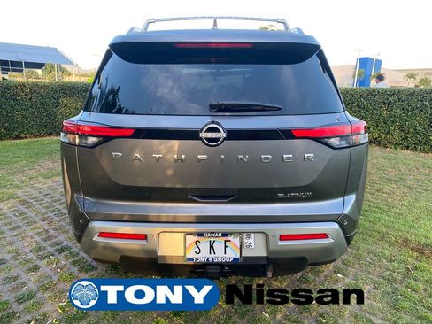 Used 2023 Nissan Pathfinder Platinum image 6