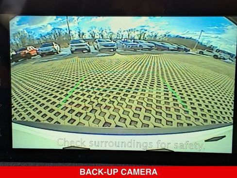 Certified 2025 Nissan Kicks SV AWD/4WD image 25