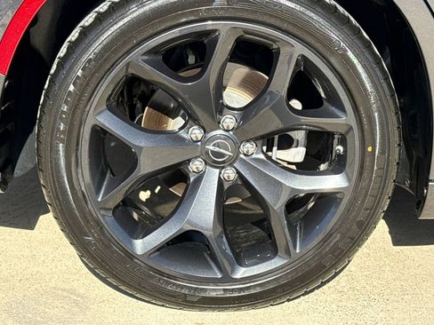 Used 2023 Chrysler 300 Touring w/ Sport Appearance Package RWD image 9