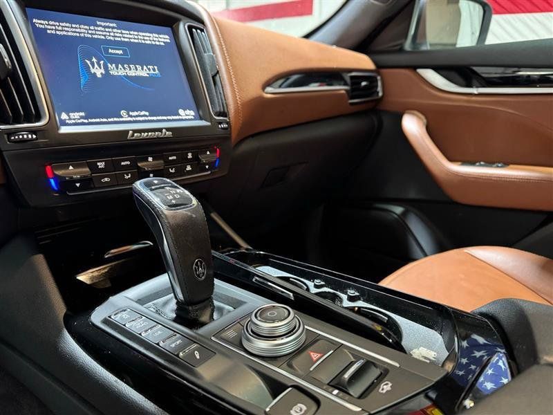 Used 2019 Maserati Levante AWD/4WD image 20