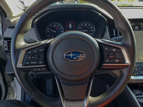 Used 2024 Subaru Outback Premium image 18