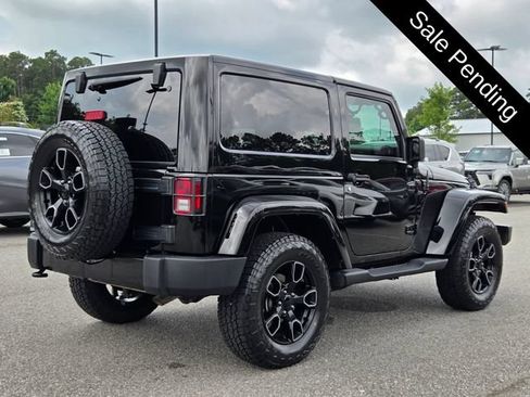 Used 2018 Jeep Wrangler Sahara AWD/4WD image 5