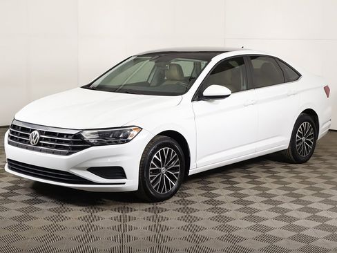 Used 2019 Volkswagen Jetta SE image 8