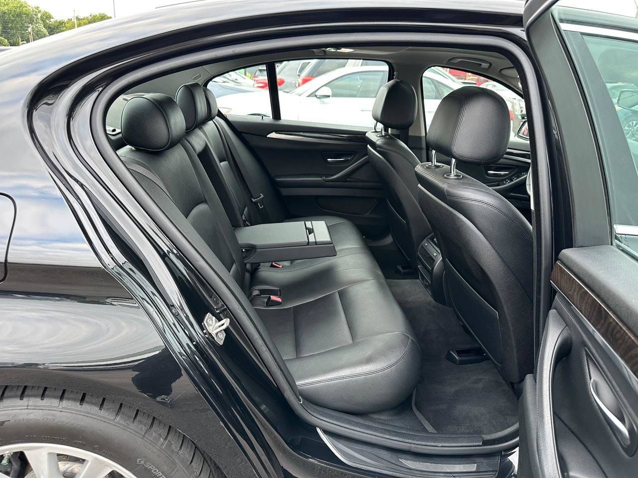 Used 2014 BMW 528i xDrive Sedan AWD/4WD image 31
