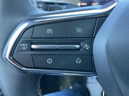 New 2026 Chevrolet Traverse Z71 w/ Enhanced Driving Package image 9