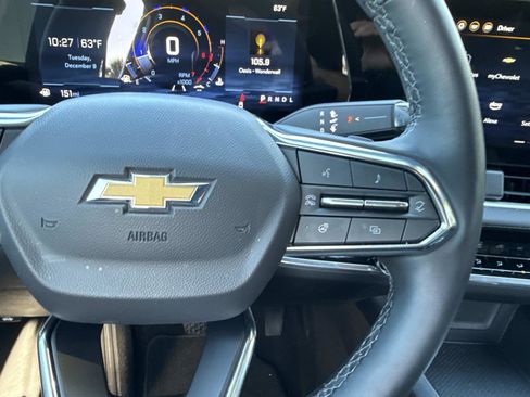 Used 2025 Chevrolet Equinox LT image 16