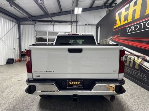 Used 2022 Chevrolet Silverado 2500 LT w/ Convenience Package AWD/4WD image 19