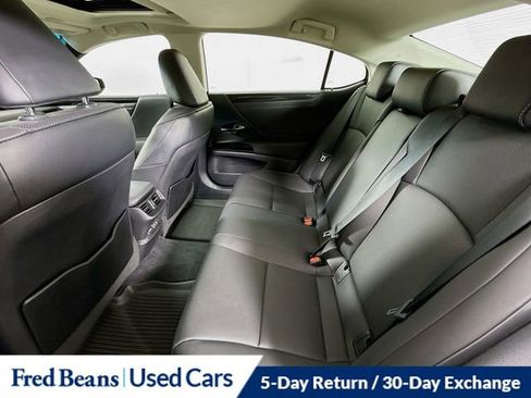 Used 2022 Lexus ES 350 w/ Accessory Package FWD image 25