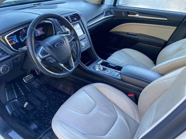 Used 2017 Ford Fusion Titanium FWD image 16