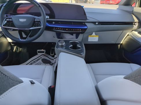 New 2026 Cadillac Optiq Sport 1 image 14