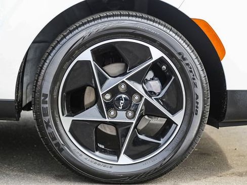 Certified 2023 Kia Soul EX image 12