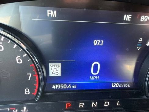 Used 2023 Ford Explorer XLT w/ Equipment Group 202A RWD image 14