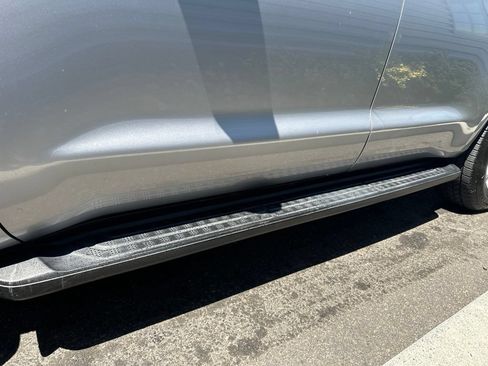 Used 2019 Toyota Sequoia SR5 AWD/4WD image 12