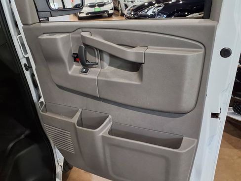 Used 2025 GMC Savana 2500 w/ Driver Convenience Package RWD image 22