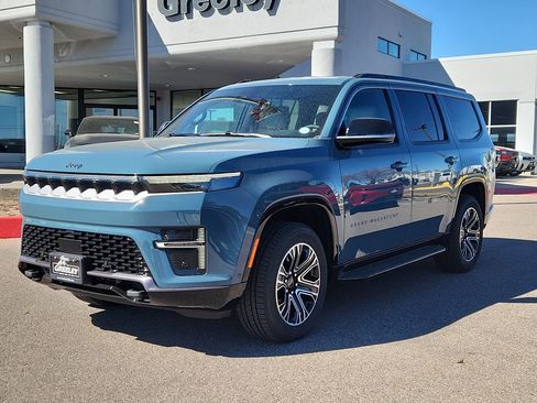 New 2026 Jeep Grand Wagoneer 4WD w/ HD Trailer Tow Package image 4