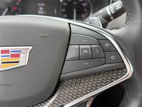 Used 2023 Cadillac XT5 Sportv w/ LPO, Floor Liner Package AWD/4WD image 27