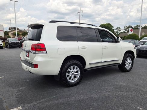 Used 2019 Toyota Land Cruiser AWD/4WD image 13