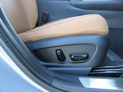 New 2025 Lexus UX 300h AWD image 24