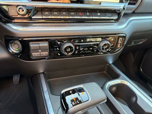 New 2026 Chevrolet Silverado 1500 LTZ w/ LTZ Premium Package image 31