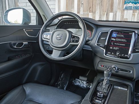 Used 2020 Volvo XC90 T5 Momentum image 16
