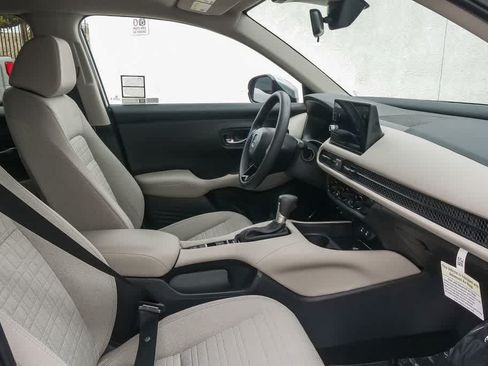 Certified 2026 Honda HR-V LX image 15