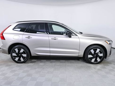 Certified 2024 Volvo XC60 T8 Ultimate w/ Protection Package Premier AWD/4WD image 29