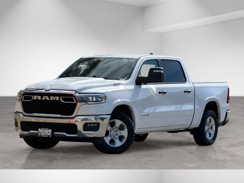 Used 2025 RAM 1500 Big Horn RWD image 2