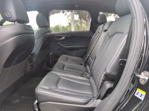 Used 2025 Audi Q7 3.0T Prestige AWD/4WD image 30