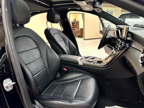 Used 2018 Mercedes-Benz C 300 Sedan image 34