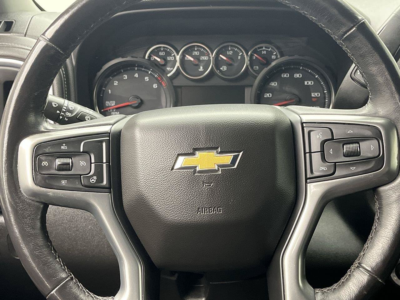 Certified 2022 Chevrolet Silverado 1500 LT AWD/4WD image 15