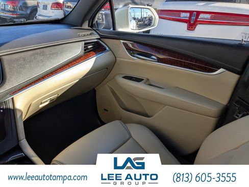Used 2019 Cadillac XT5 Premium Luxury image 19
