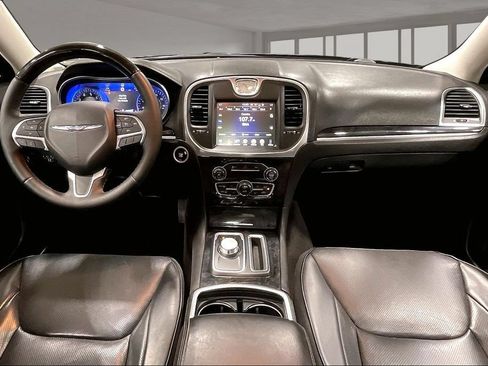 Used 2016 Chrysler 300 C AWD/4WD image 8