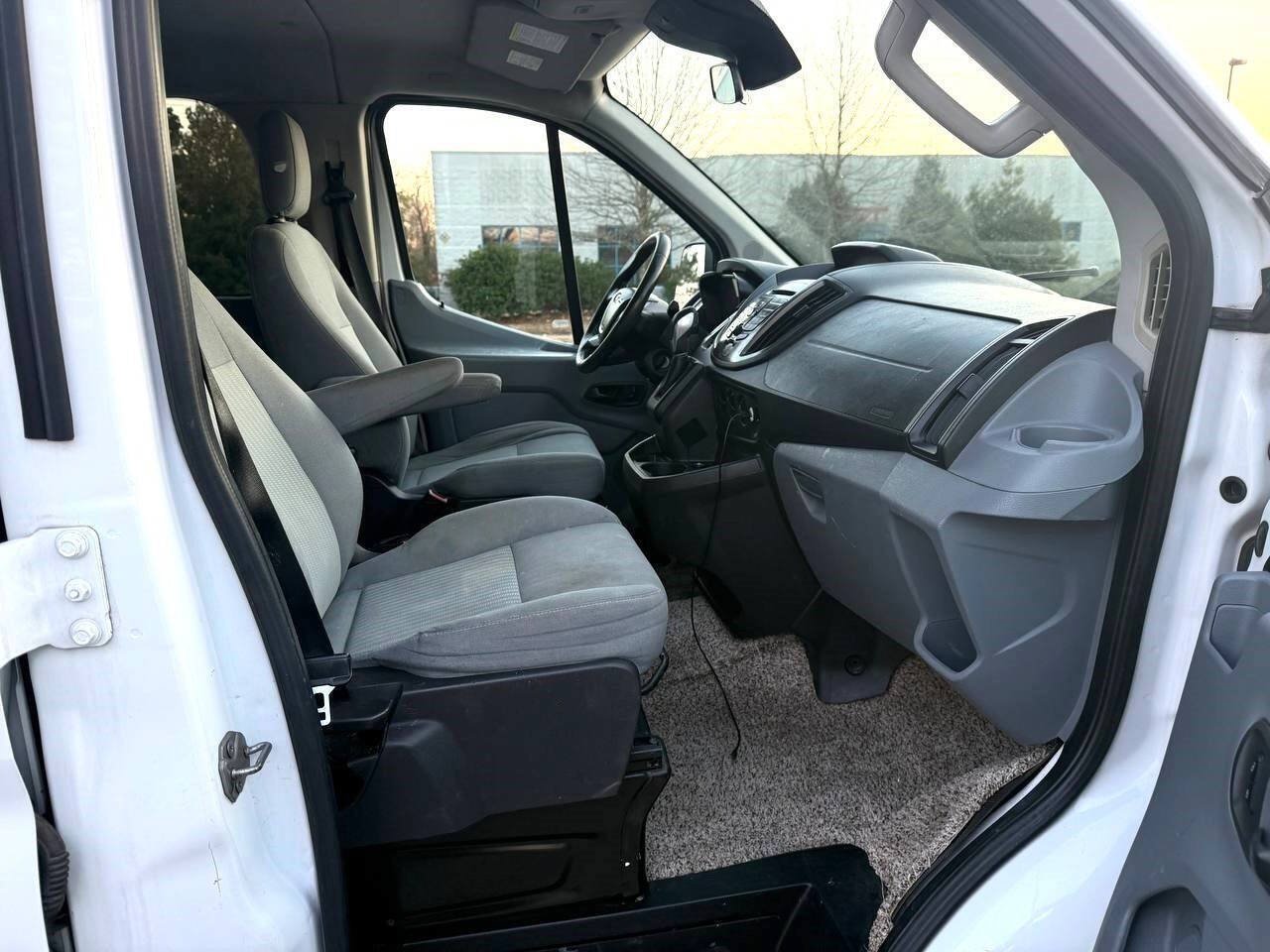 Used 2015 Ford Transit 350 XLT RWD image 14