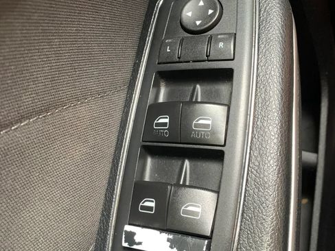 Used 2017 Dodge Charger SXT RWD image 25