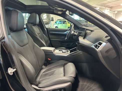 Used 2025 BMW i4 xDrive40i image 35