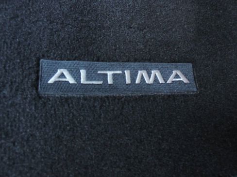 Used 2025 Nissan Altima 2.5 S image 19