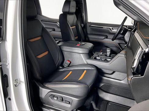 Certified 2025 GMC Sierra 1500 AT4 w/ AT4 Premium Package image 30