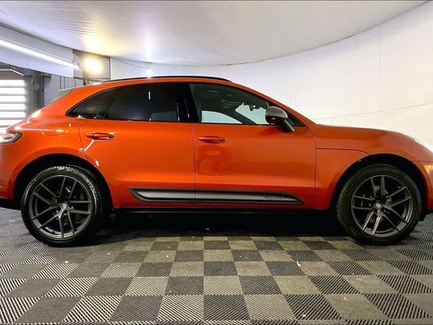 Used 2023 Porsche Macan Turbo image 8