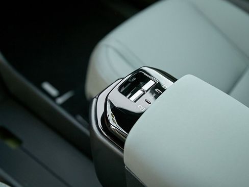 New 2026 Volvo EX30 Cross Country Ultra image 17