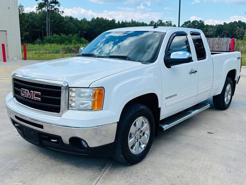Used 2011 GMC Sierra 1500 SLE w/ Power Tech Package image 1