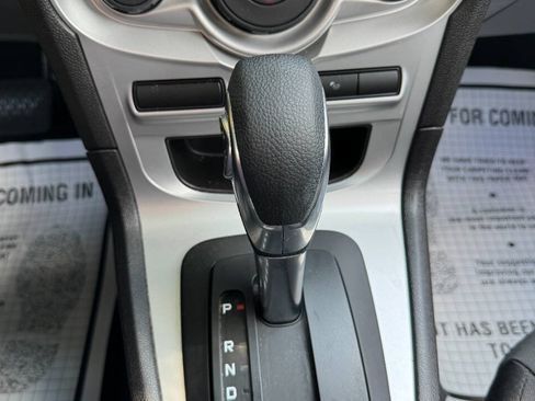 Used 2018 Ford Fiesta SE FWD image 19