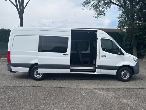 Used 2019 Mercedes-Benz Sprinter 170 image 23